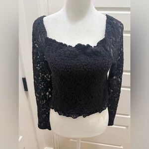 NWT. Hot topic. Black Lace Smocked Long Sleeve Crop Top. Size SM.